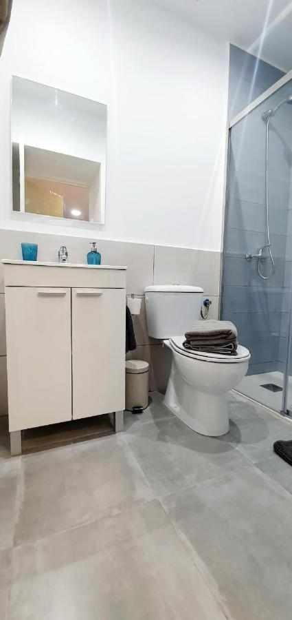 Hostal Urban Basic L'Hospitalet de Llobregat Luaran gambar