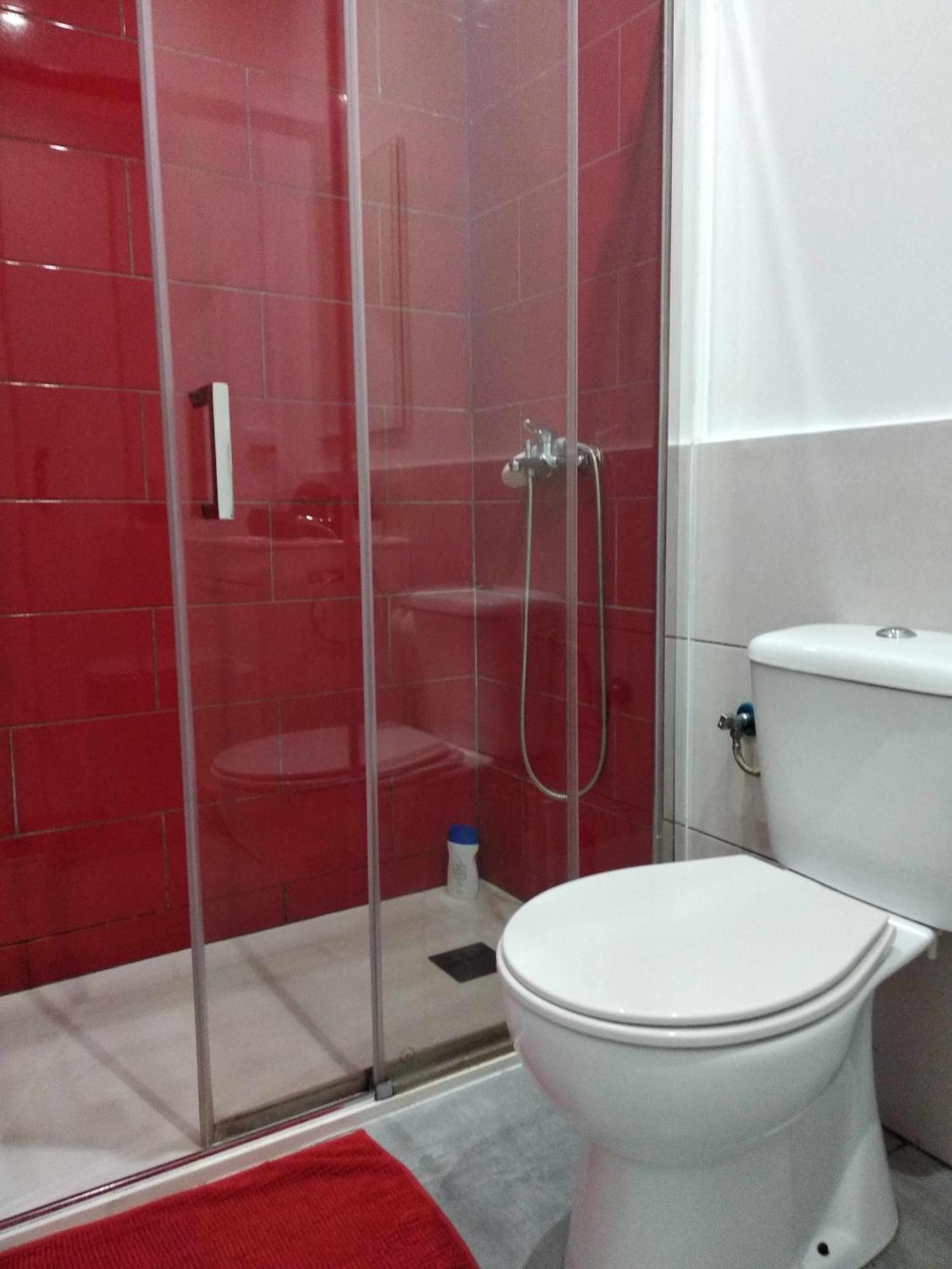 Hostal Urban Basic L'Hospitalet de Llobregat Bilik gambar